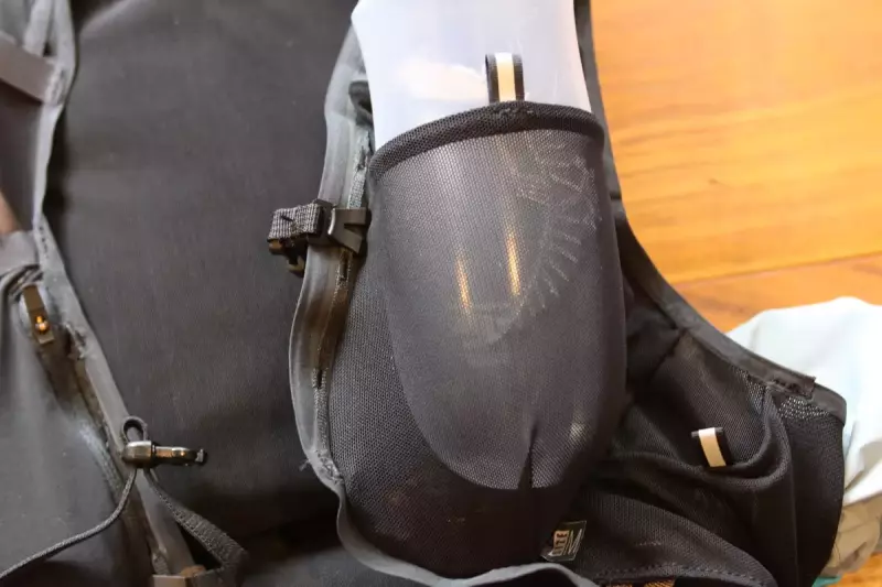 ブラックダイヤモンド ディスタンス4にストレッチポケット