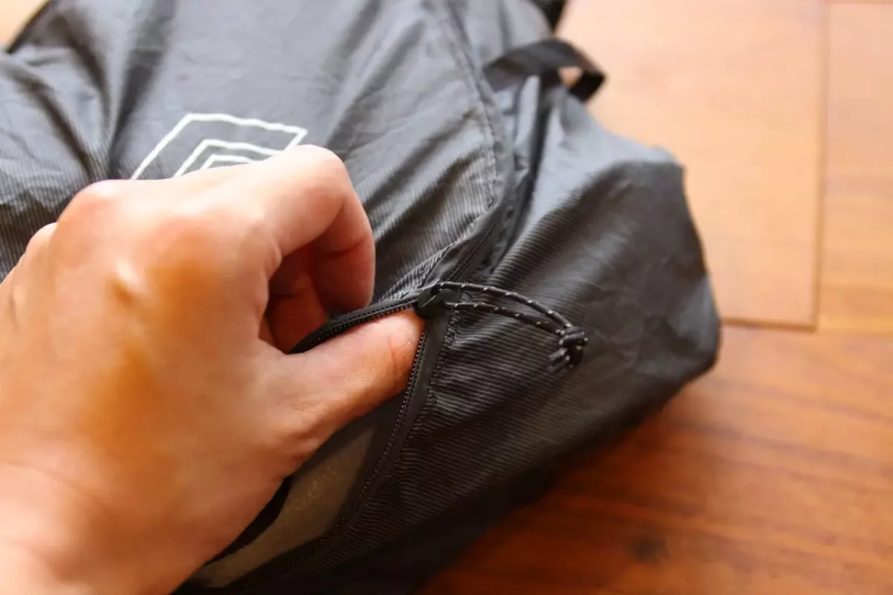 ブラックダイヤモンド シラス9のジッパー構造