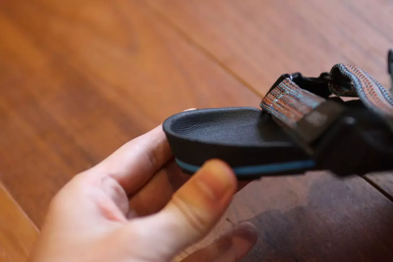 ストラップ部分のZストラップシステム