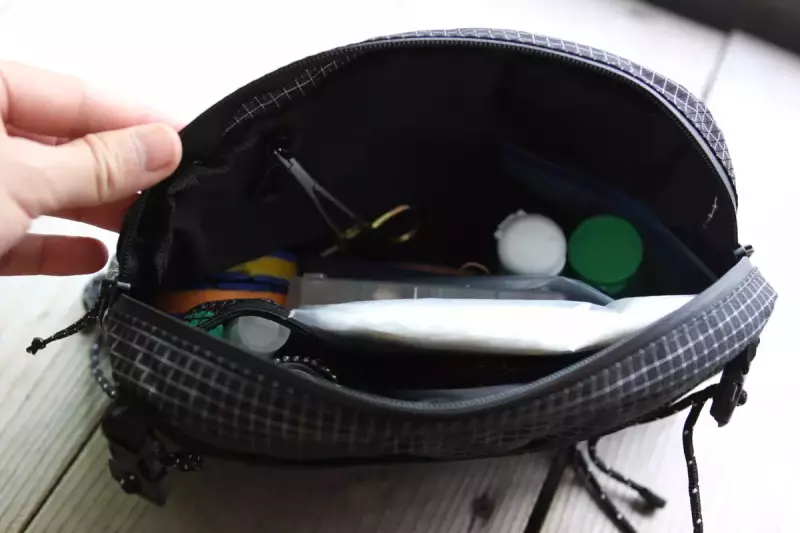 サコッシュ 収納力