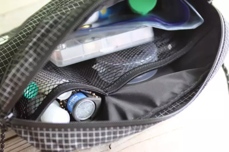 サコッシュ 収納力