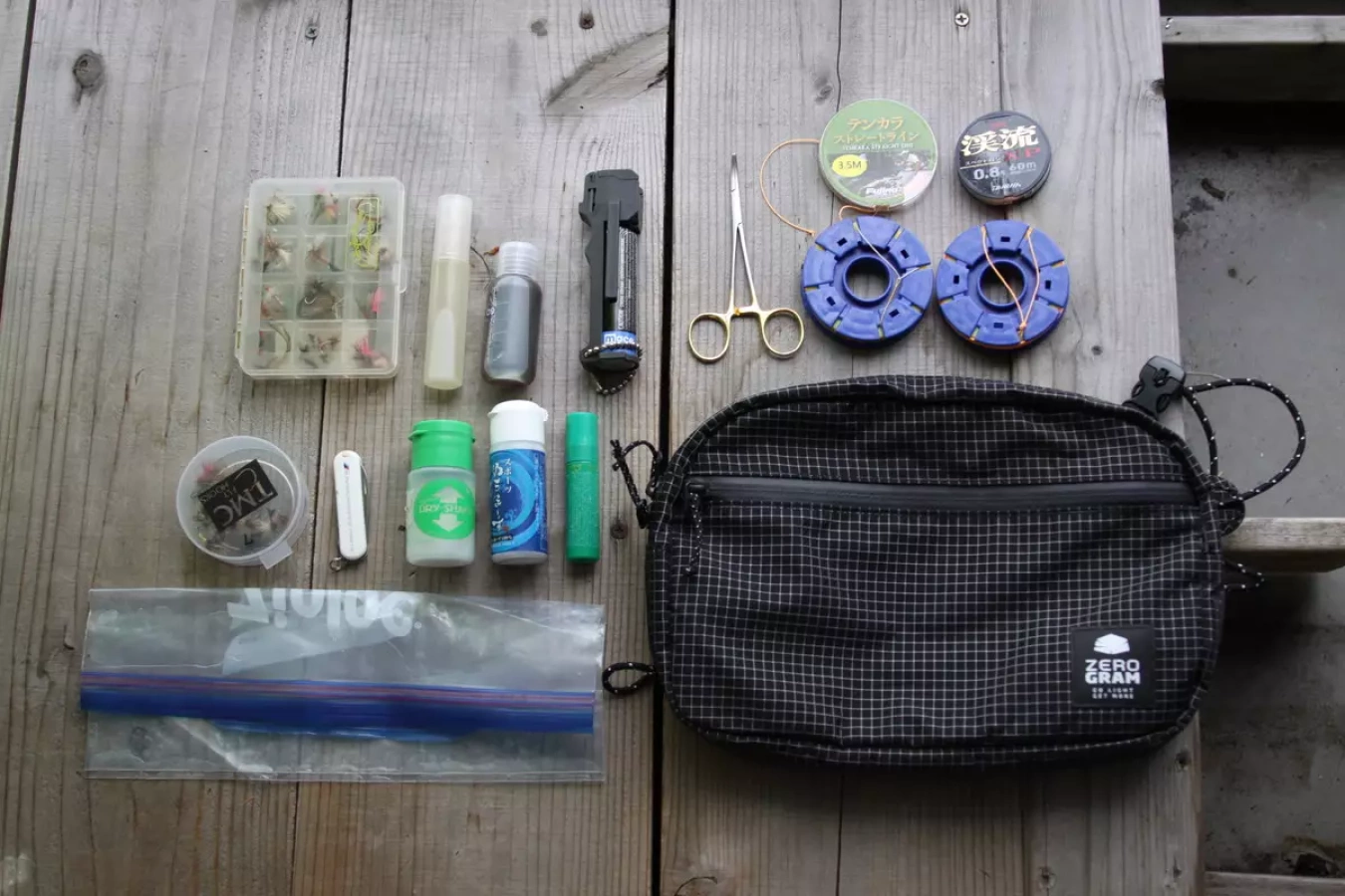 【レビュー】ゼログラム サコッシュ-雨に強い大型サコッシュ