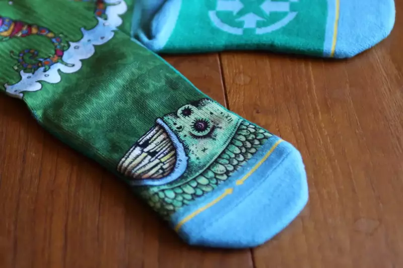 MERGE4のソックス