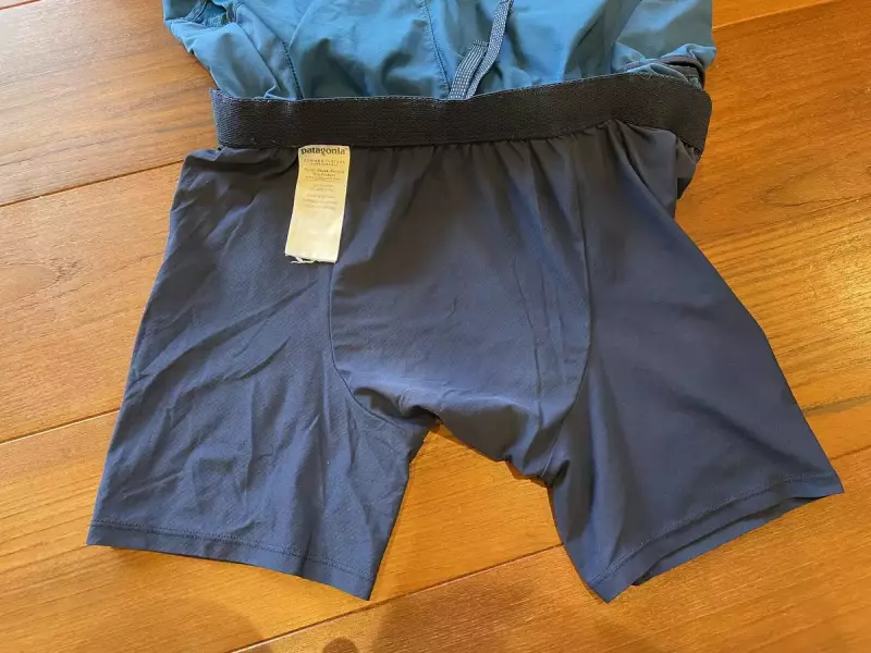 ライナー付きトレイルランニングショーツ