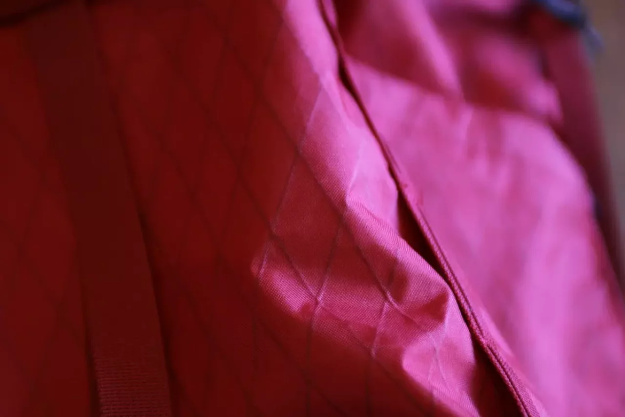 Xパックで軽量・耐水・耐久性