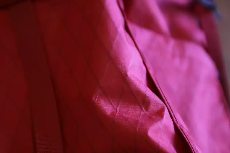 Xパックで軽量・耐水・耐久性