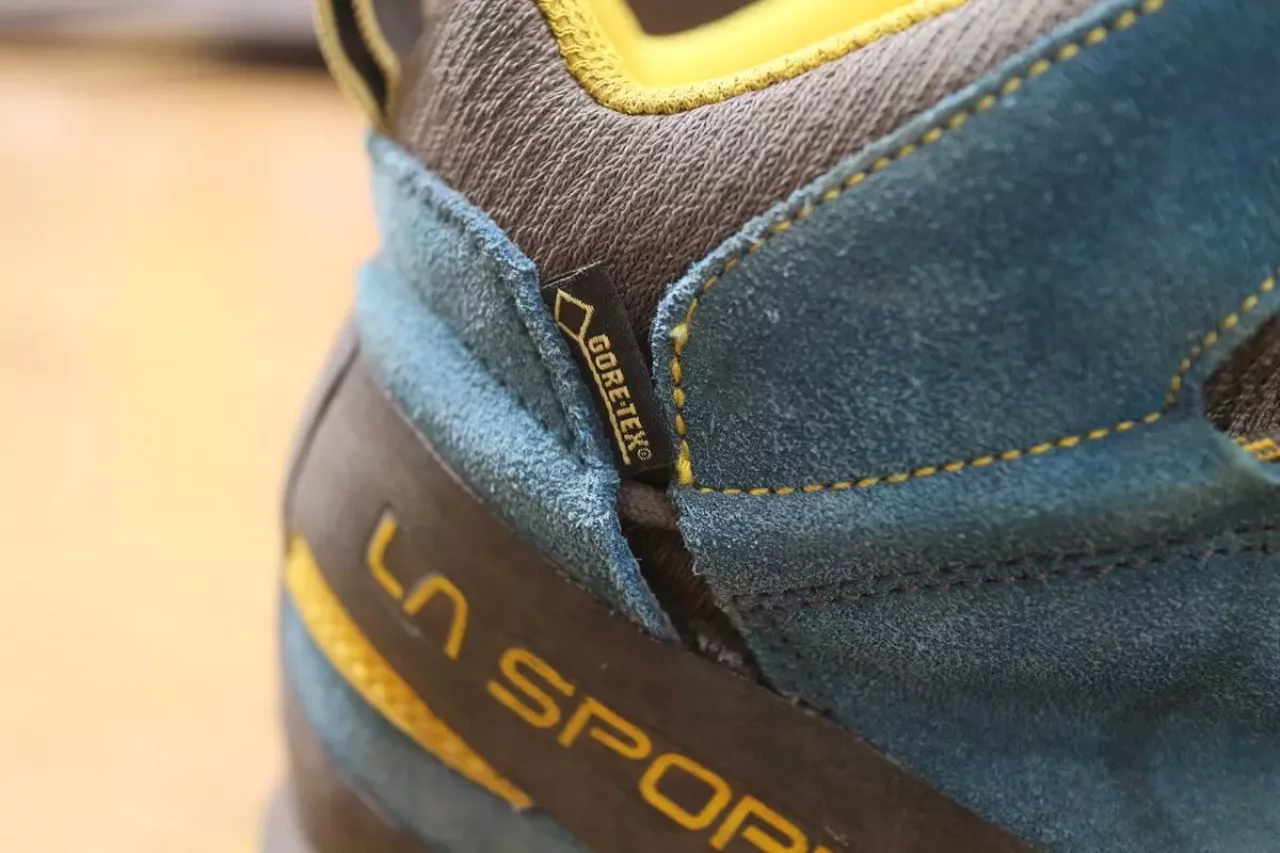 登山靴『ラスポルティバ ボルダー エックス ミッド GTX』のゴアテックス性能