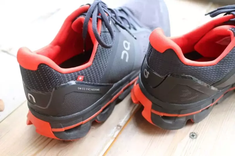 ランニングシューズ『On クラウドエース』