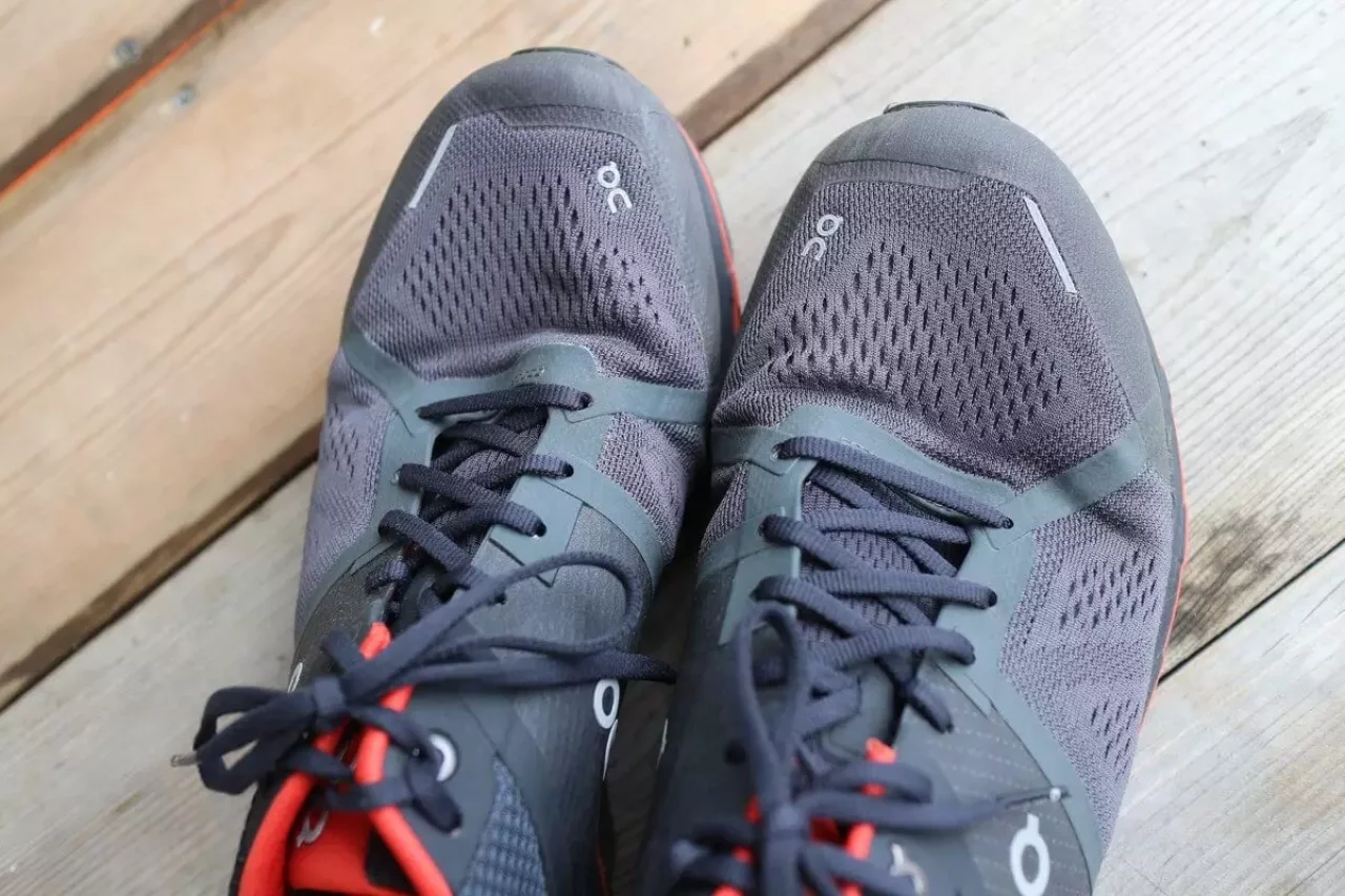 ランニングシューズ『On クラウドエース』