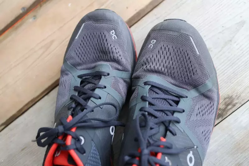 ランニングシューズ『On クラウドエース』