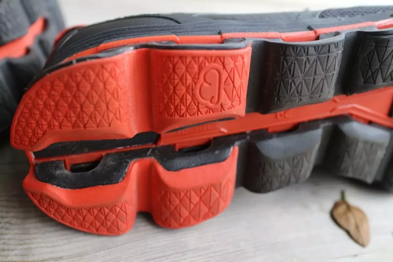 ランニングシューズ『On クラウドエース』