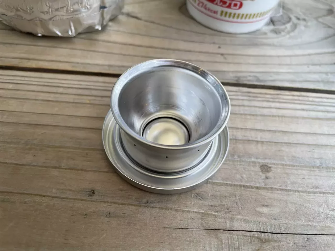 話題沸騰中の五徳がいらない超軽量アルコールストーブ『エバニューBLUENOTEstove』