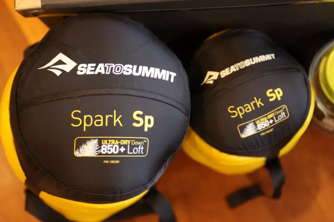 シートゥーサミット シュラフ大きさ