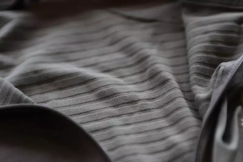 フリース素材でデッドエアを閉じ込める