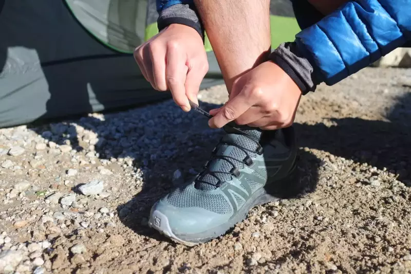 シューズ『サロモン SENSE RIDE GORE-TEX® INVISIBLE FIT』クイックレース