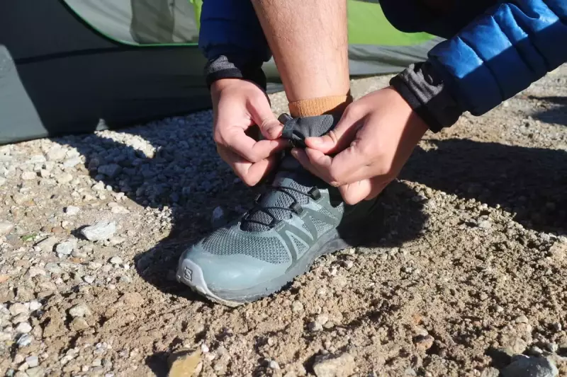 シューズ『サロモン SENSE RIDE GORE-TEX® INVISIBLE FIT』クイックレース