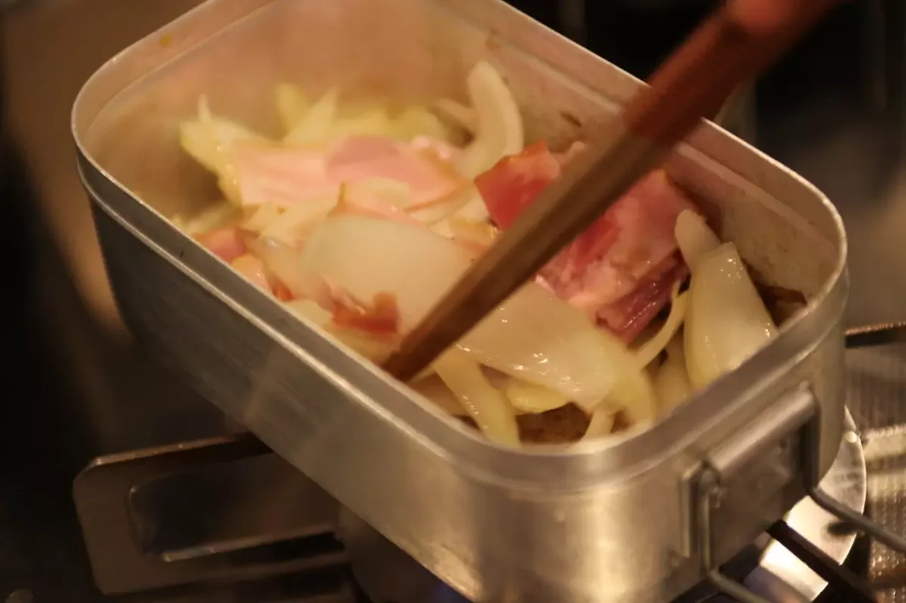 メスティンで炒める1