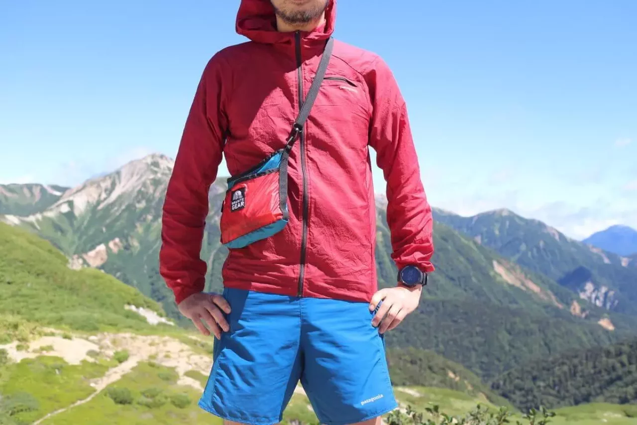 登山のサコッシュ