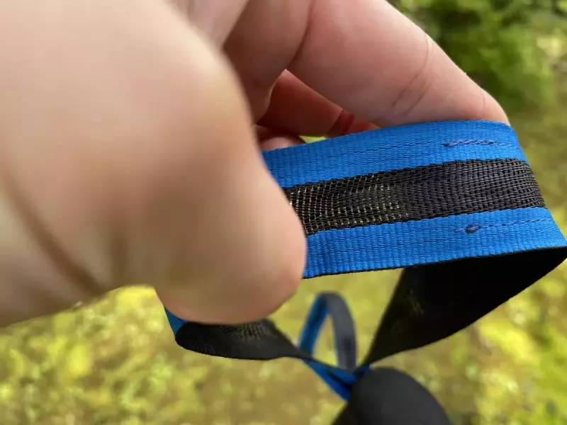 通気性に優れたストラップ