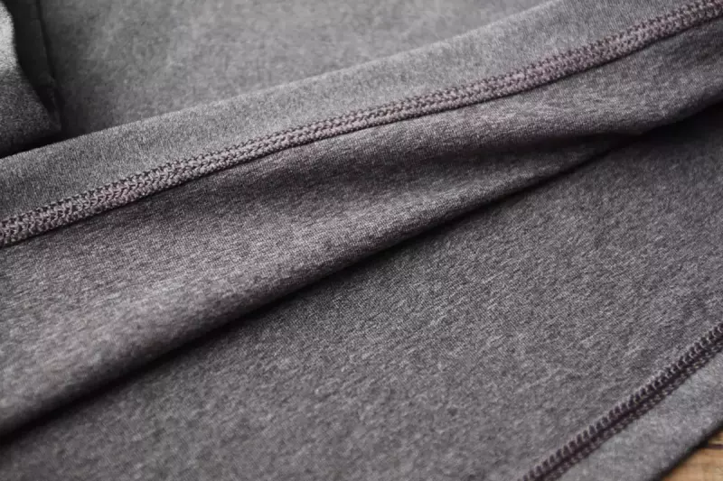 保温力 ベースレイヤー