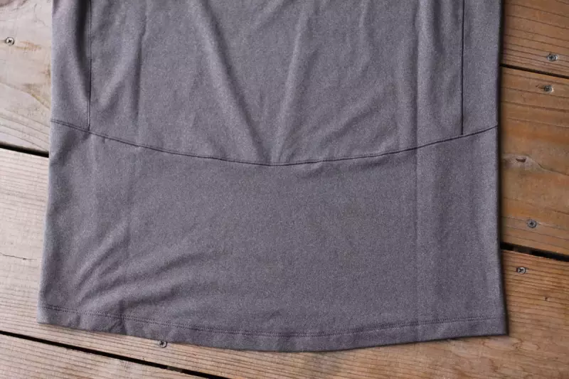 ベースレイヤー ストレッチ