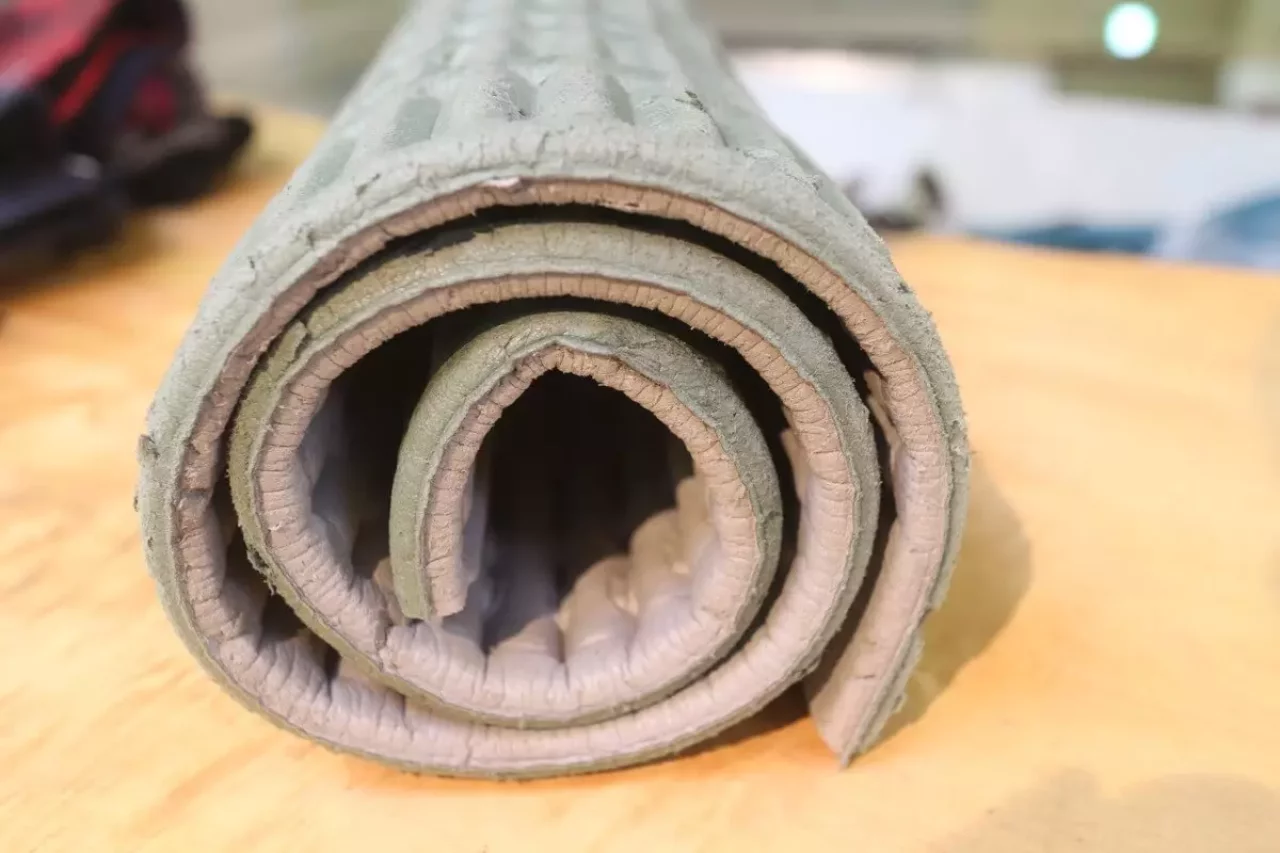 テントマットレス『サーマレスト リッジレスト』