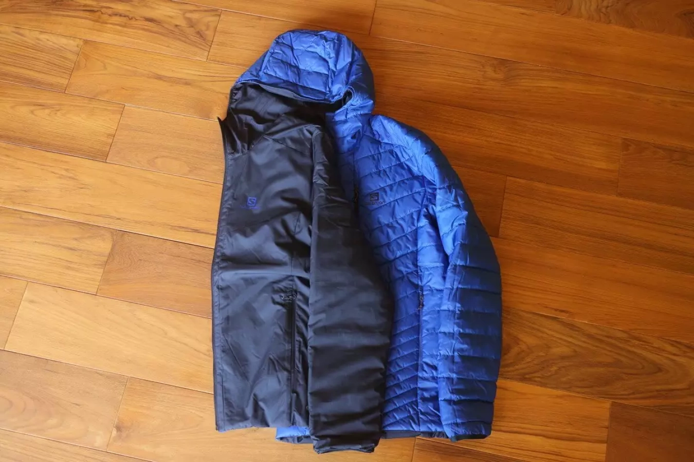 サロモンの裏表で機能が異なるインサレーション-ドリフターロフトフーディー