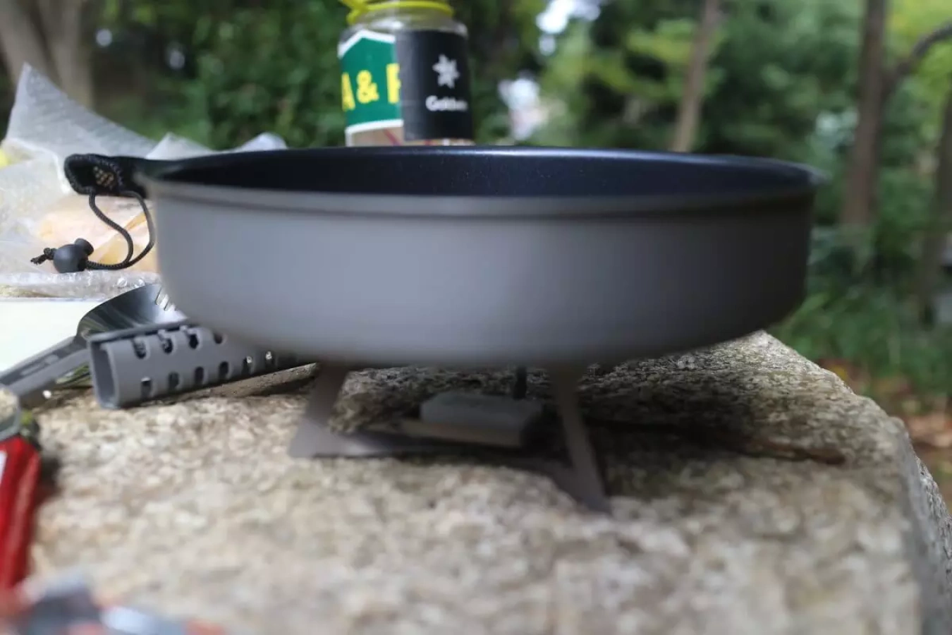 【レビュー】エスビット アルミフライパン-料理の幅が広がる