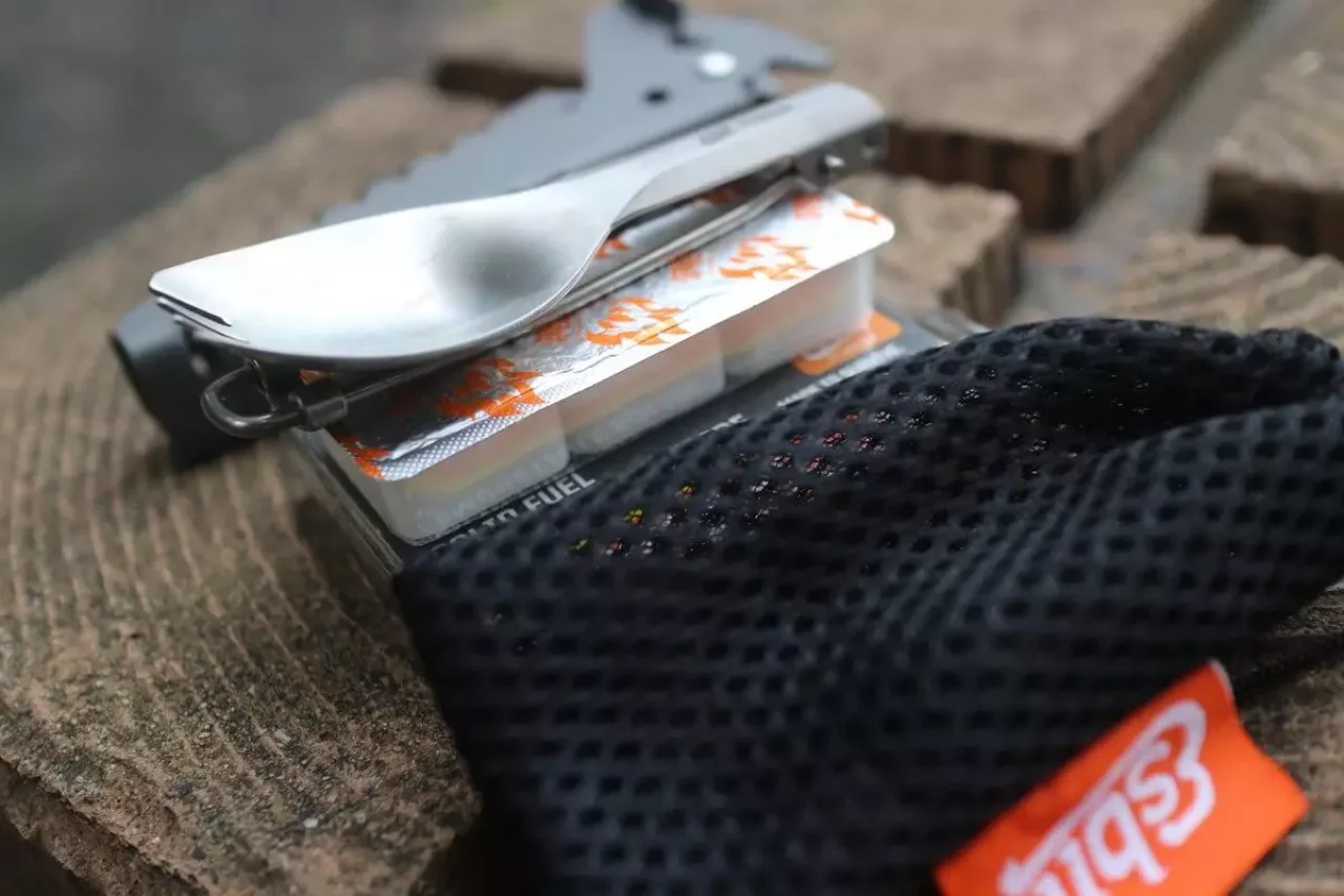 山ごはんを食べる道具