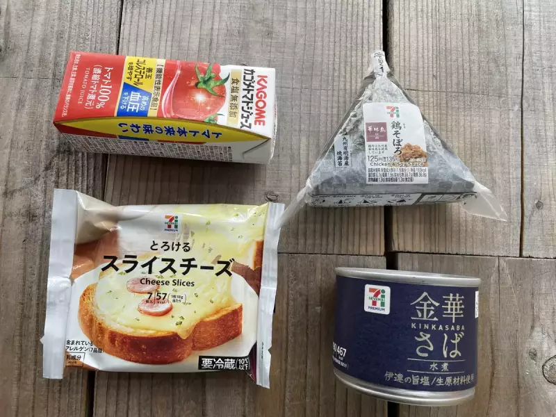 コンビニ食材だけの簡単レシピ『サバ缶のトマトソース入りリゾット』