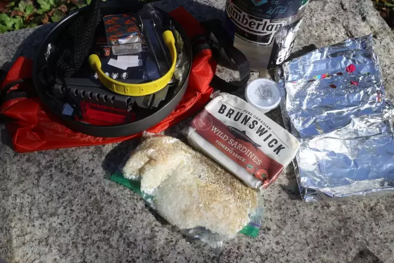 山ごはん『缶詰で作る炊き込みご飯』の材料(2人分)