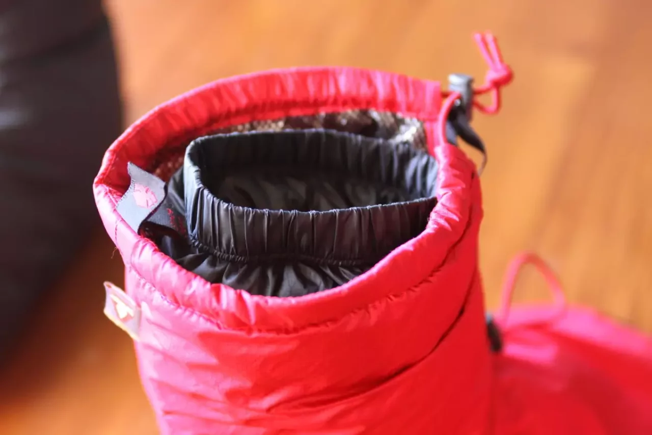 アウターシューズ 中綿 プリマロフトゴールド