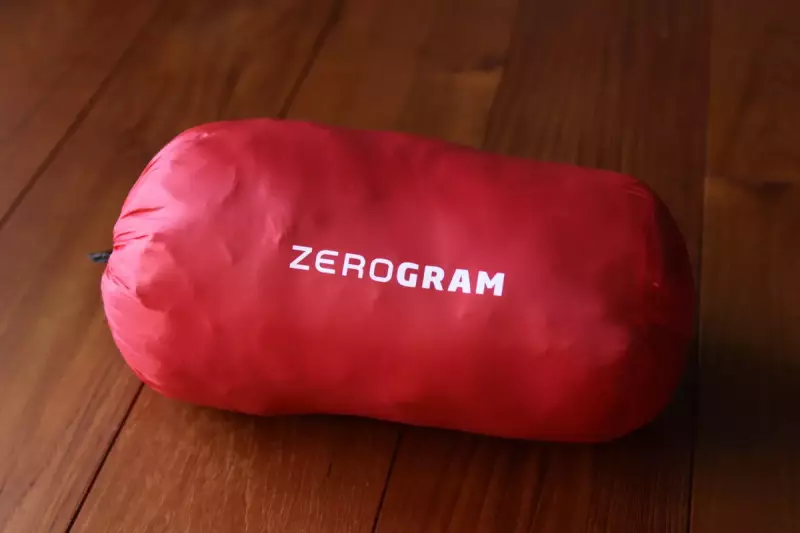 ゼログラム 化繊ジャケット スタッフサック