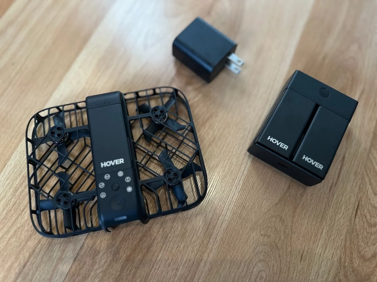 わずか99gのAIドローン「HOVERAirX1Smart」-空飛ぶ自撮りカメラで山歩きを楽しむ