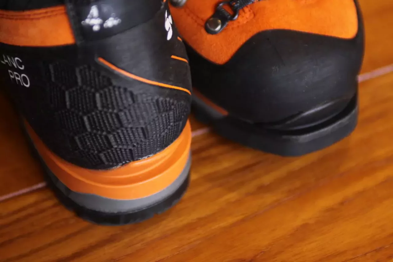 スカルパ モンブランプロ GTX ワンタッチクランポン