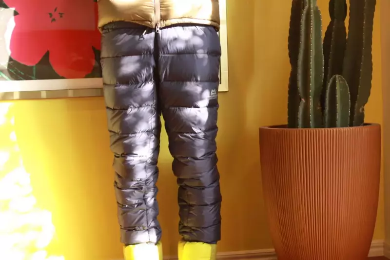 登山 ダウンパンツ