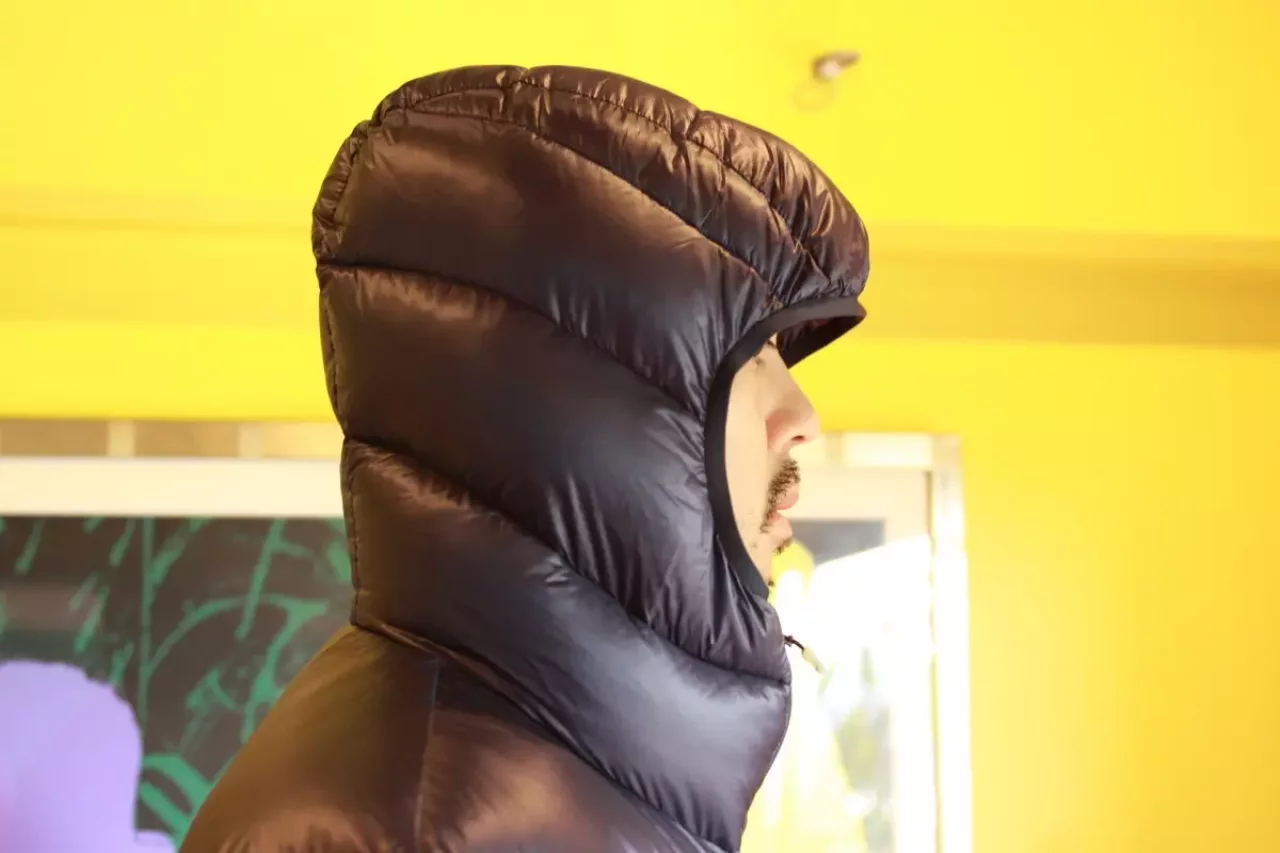 マウンテンイクイップメント ダウンジャケット フード