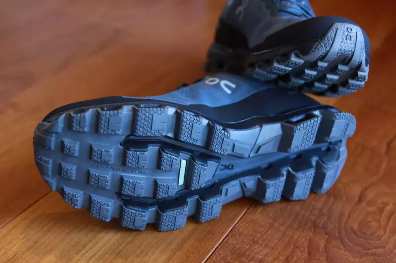 On クラウドベンチャー アウトソール