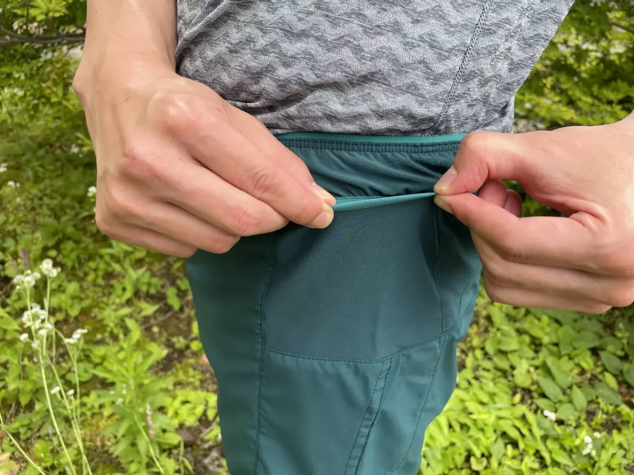 考えられたポケットの数と位置とサイズ感