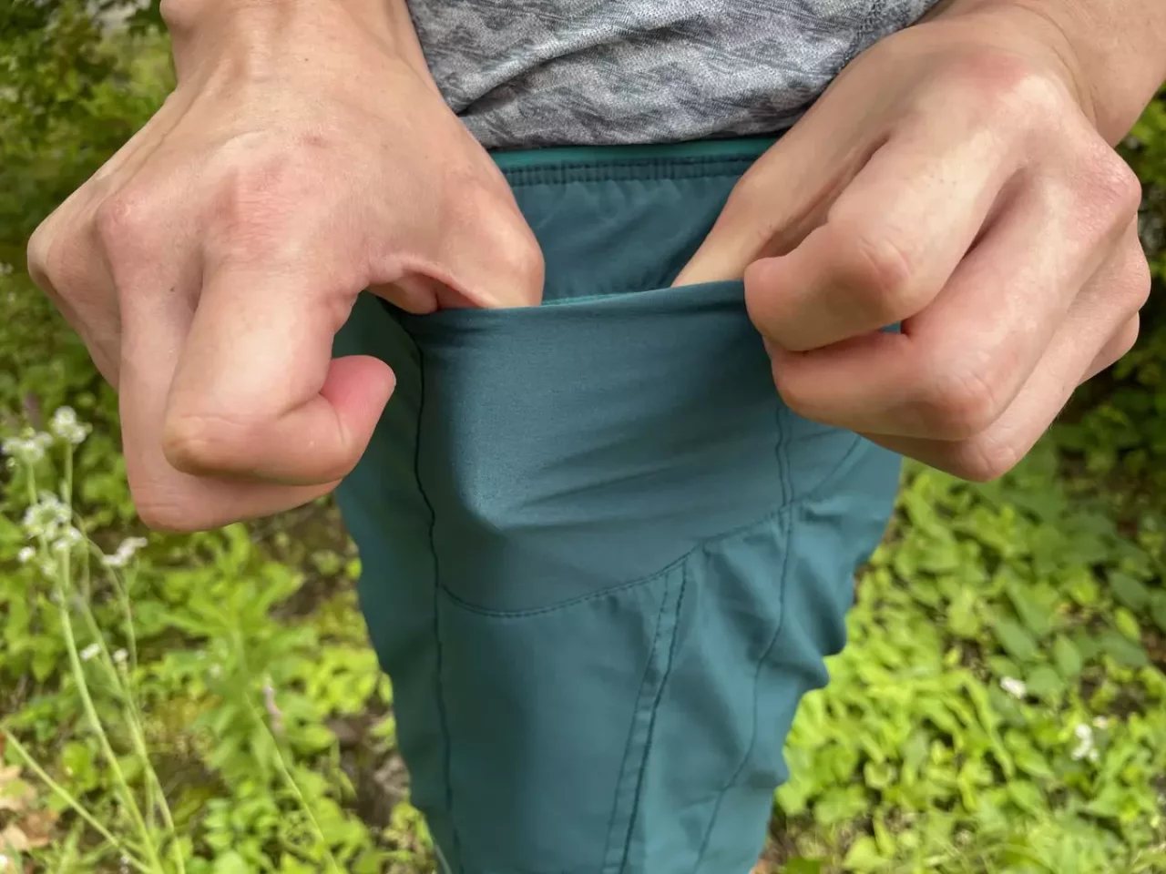 考えられたポケットの数と位置とサイズ感