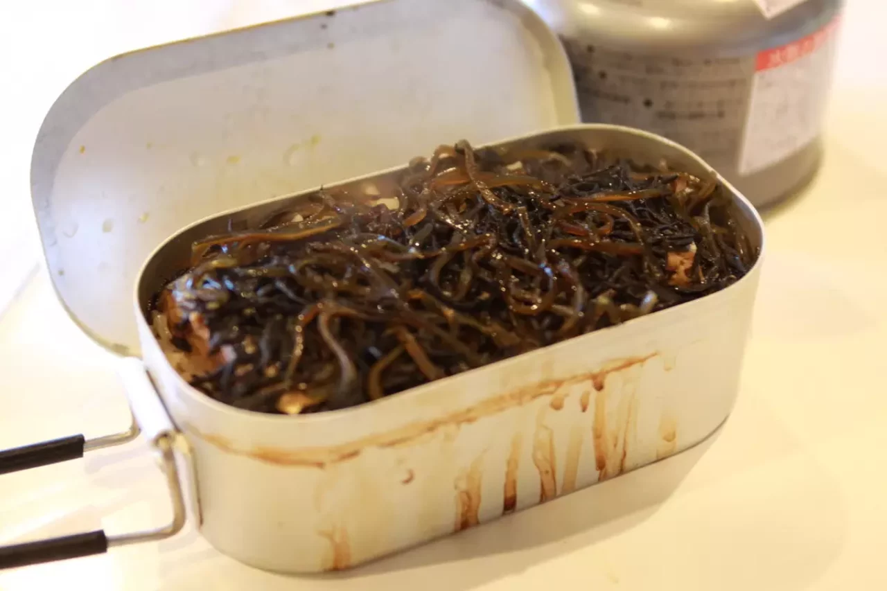 ダイソーメスティンレシピ 簡単炊き込みご飯 完成