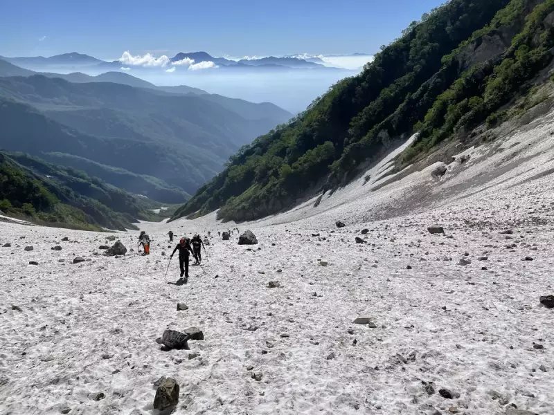 白馬大雪渓を歩く際の注意点