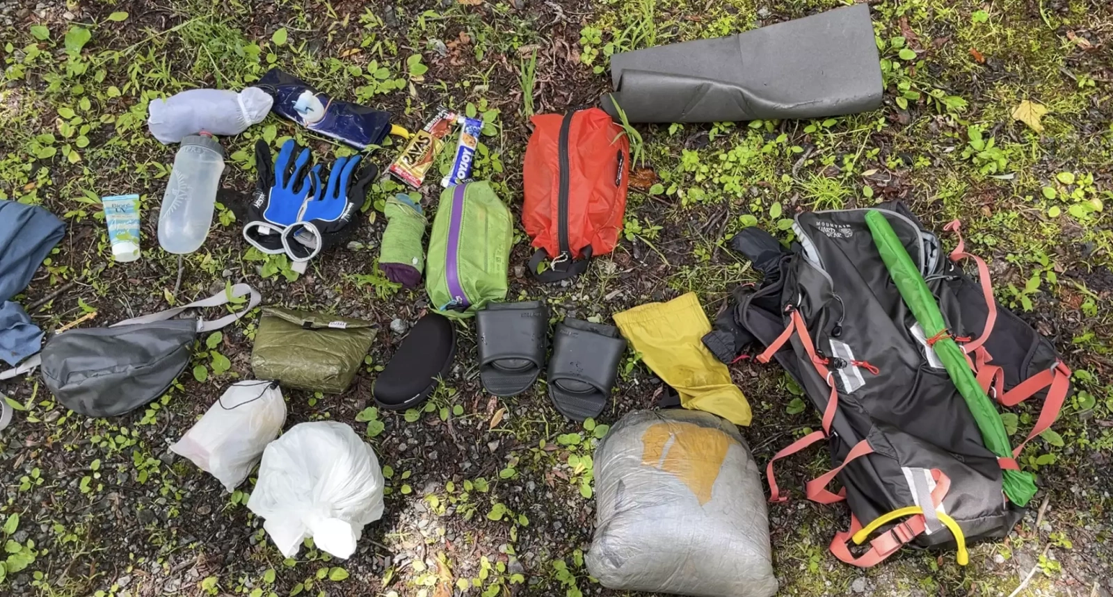 20Lザックでファストハイク−テント泊装備&食料装備紹介