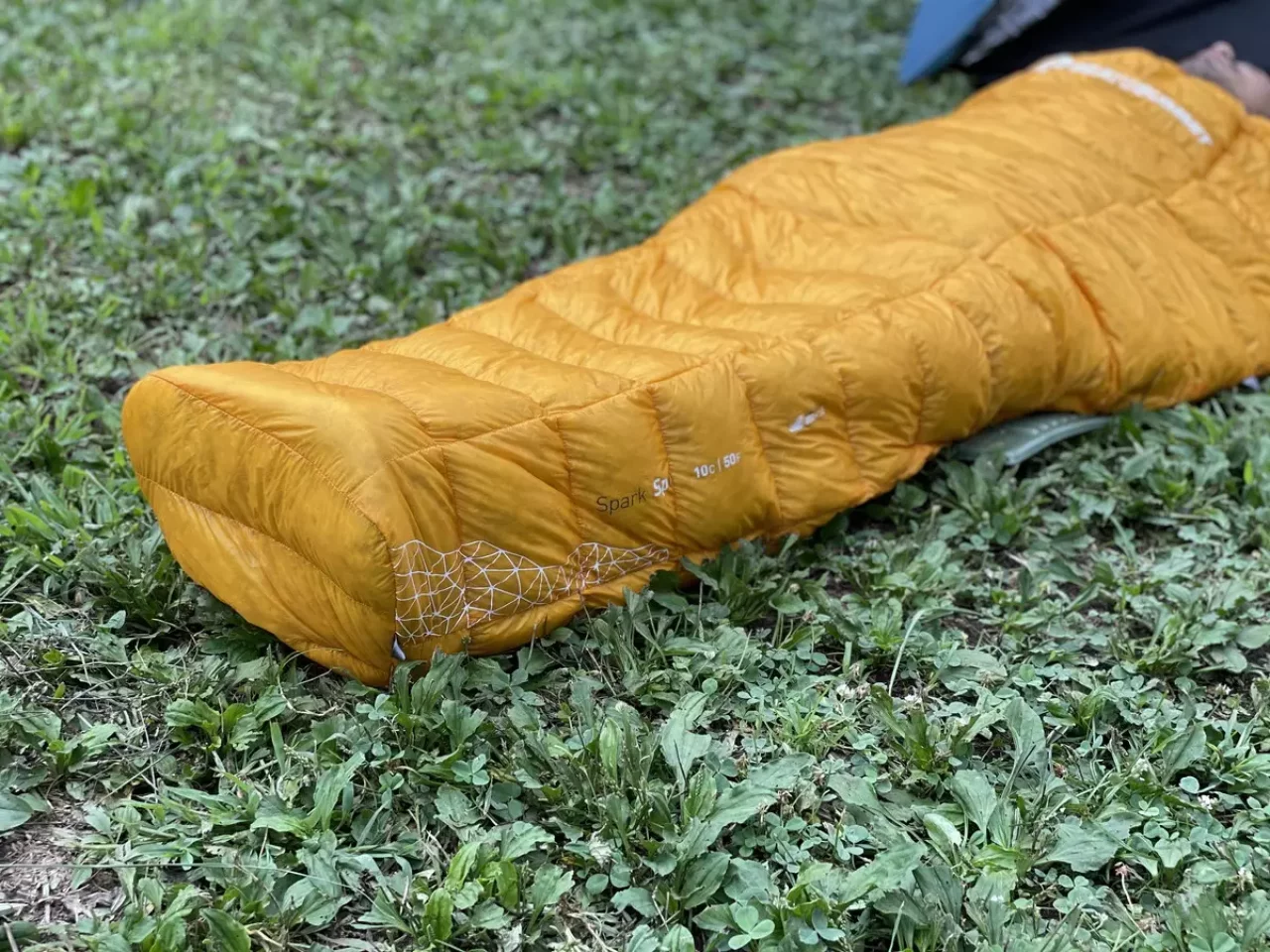 シュラフ−シートゥサミット『スパークSP0』のキルト構造とマミーシェイプ