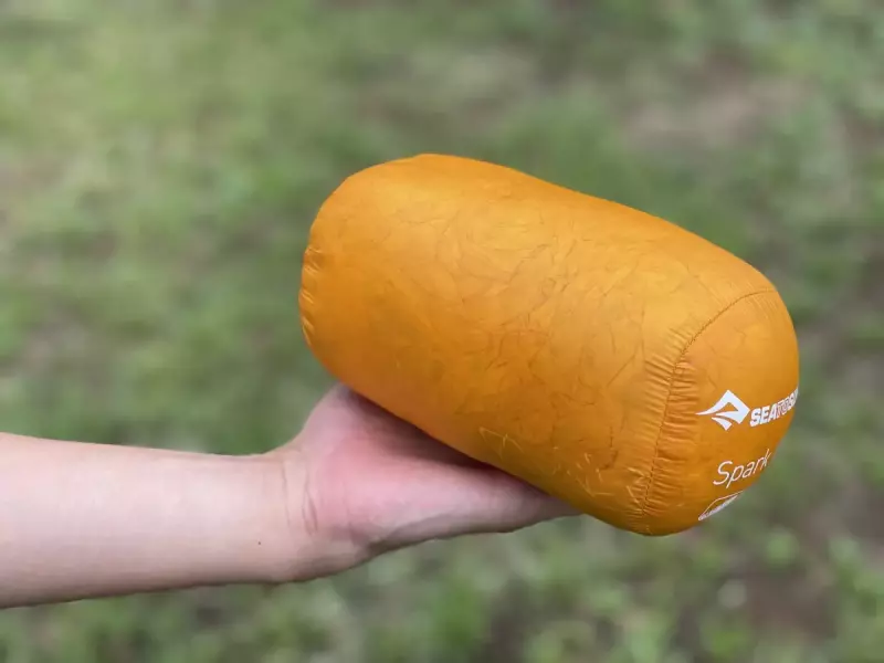 シュラフ−シートゥサミット『スパークSP0』のコンパクト性