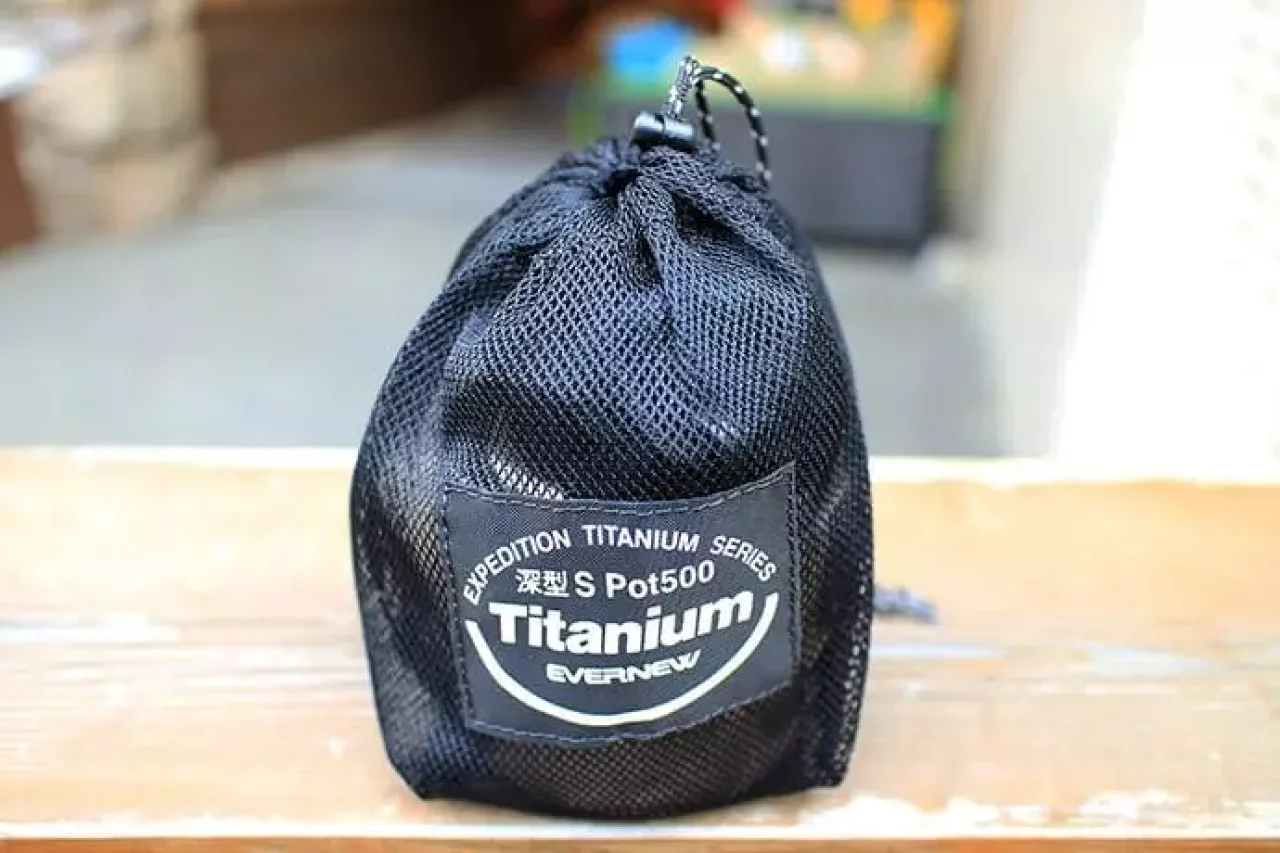 チタン製エバニューのコッヘル