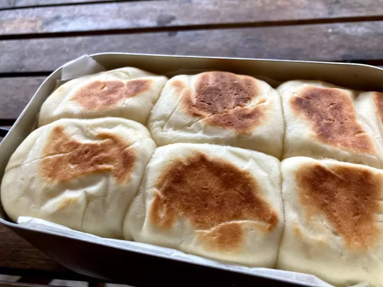 両面綺麗に焼けたちぎりパン