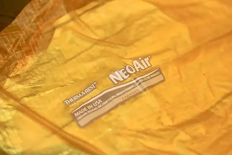 サーマレスト ネオエアー 寝心地も暖かさも快適なテントマット|テントマット・枕|テント泊装備|登山ギア|山のモノ|登山・トレラン・山スキーマガジン「山旅旅」