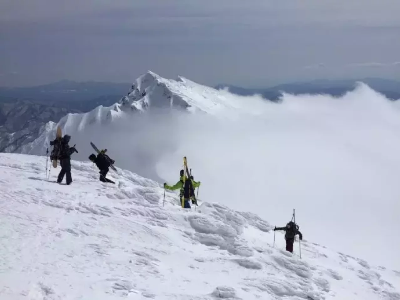 峯岸健一の装備