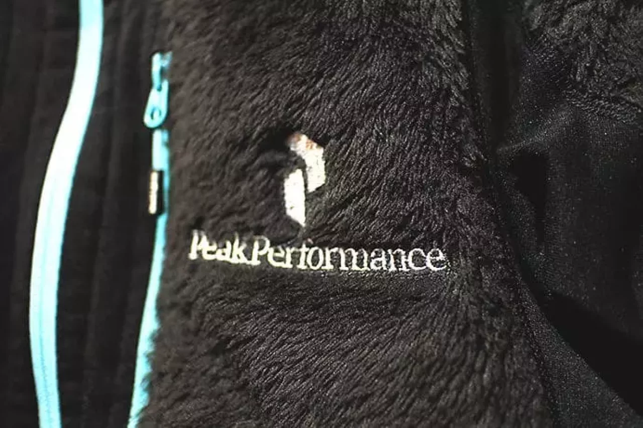 ピークパフォーマンス ハイロフトジャケット